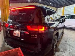 تۆیۆتا لاند کروزەر